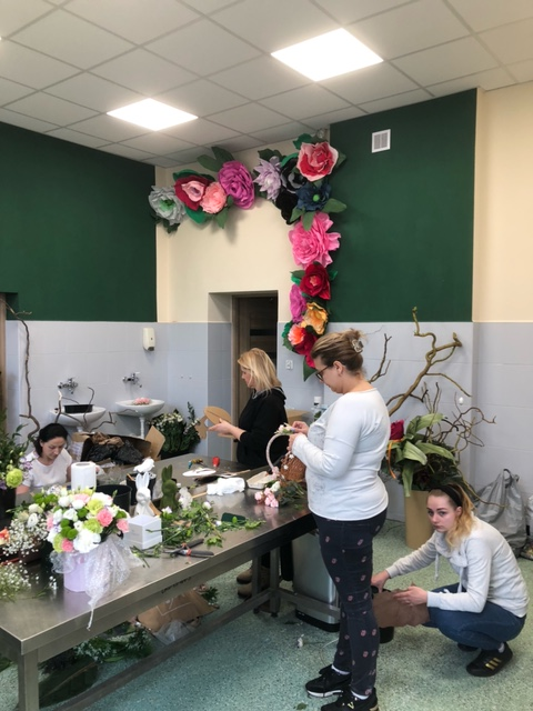 zajęcia praktyczne w pracowni florystycznej