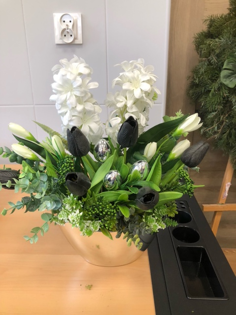 zajęcia praktyczne w pracowni florystycznej