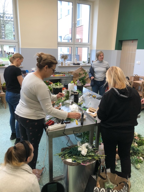 zajęcia praktyczne w pracowni florystycznej