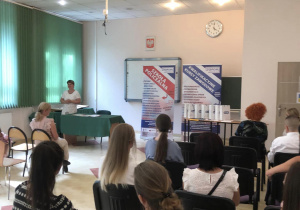 Zdjęcie grupowe z uroczystości zakończenia roku szkolnego 2022-2023