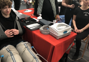 Oferta kształcenia w ZSiPOWŁ - stoisko reklamowe.